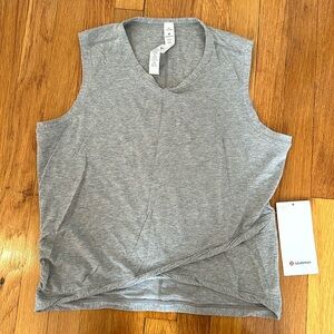 Lululemon Do the Twist Crop Tank, Size 10, Gray, NWT